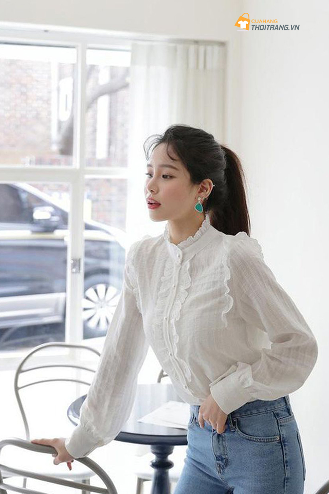 Áo blouse cao cổ viền bèo tiểu thư