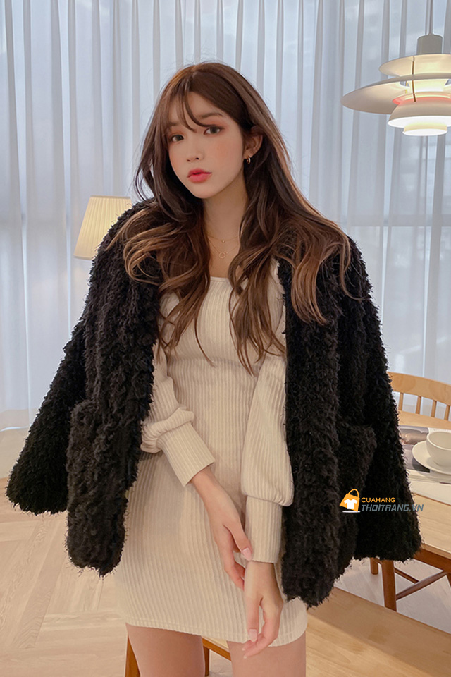 Áo khoác lông xù tôn dáng cho người gầy