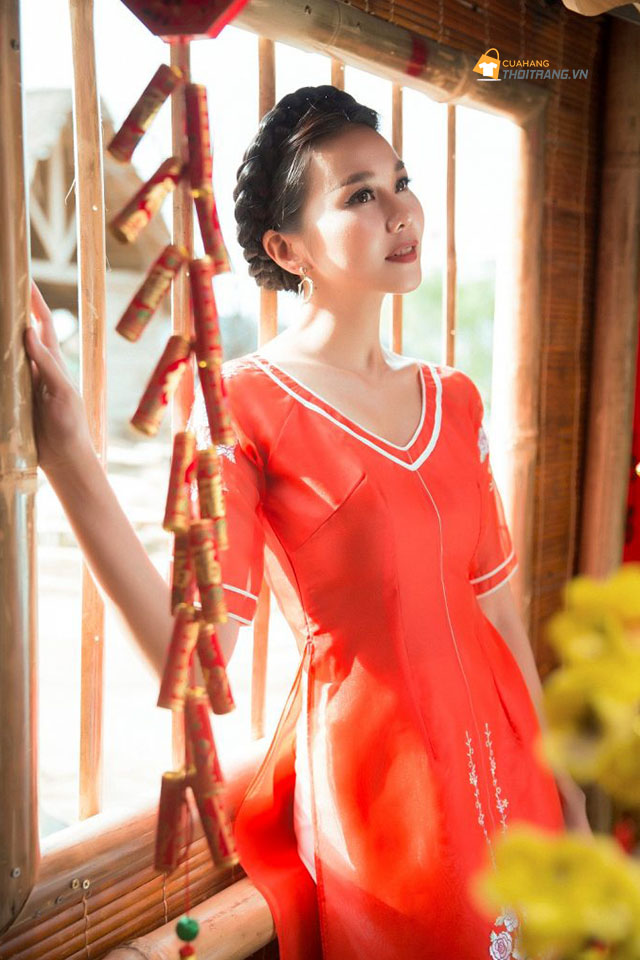 áo dài cổ tim