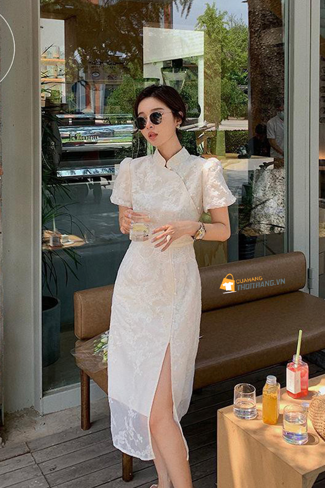Sườn xám phối ren