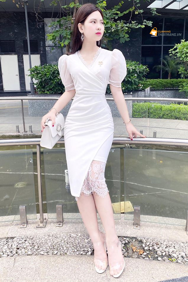 Váy trắng ôm body chân ren sang chảnh