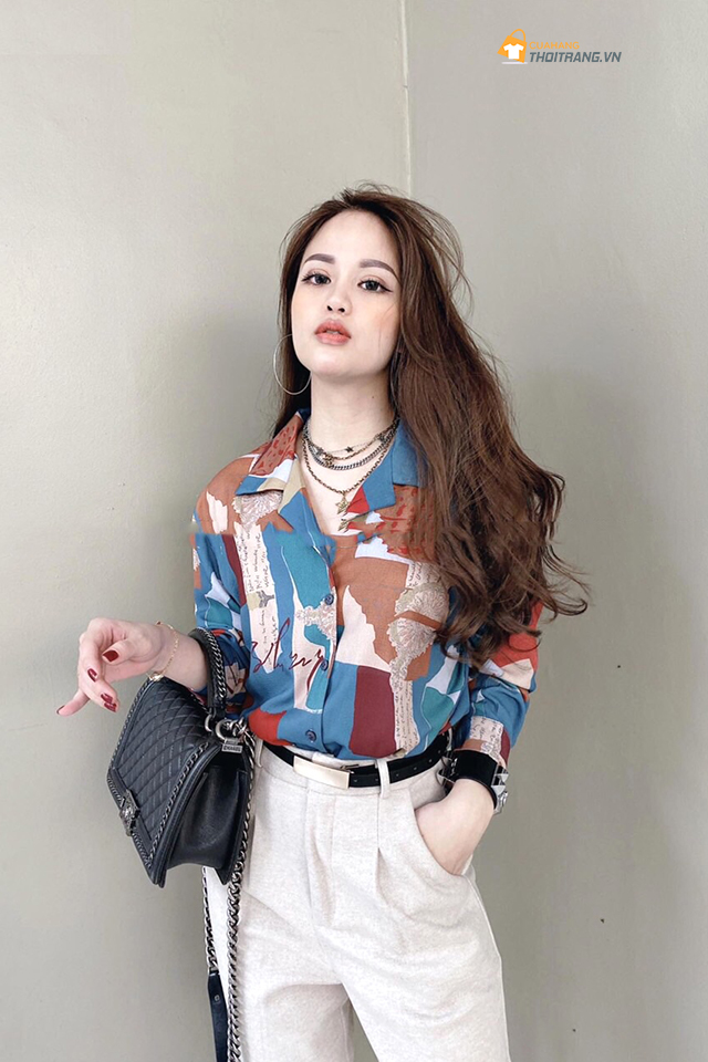 Áo sơ mi họa tiết trừu tượng